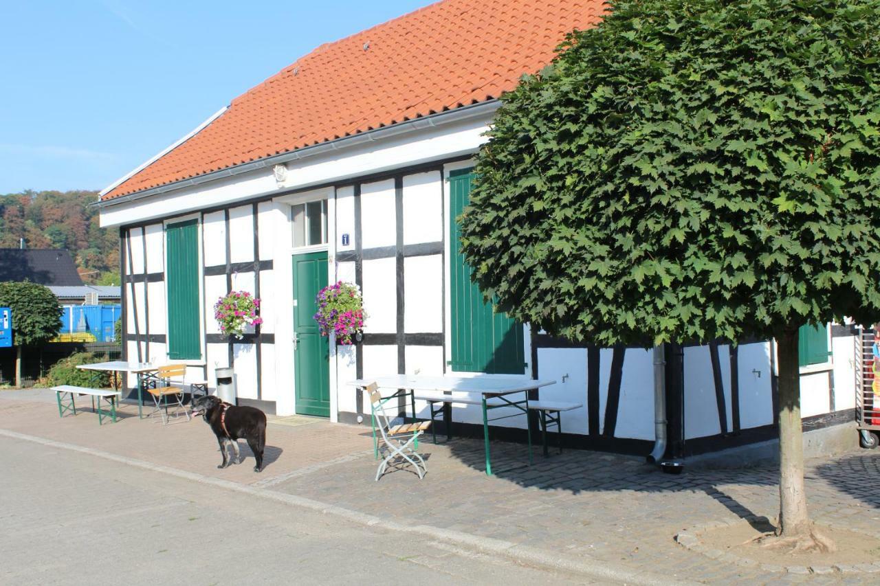 Gruener Blick Apartment Witten Exterior photo